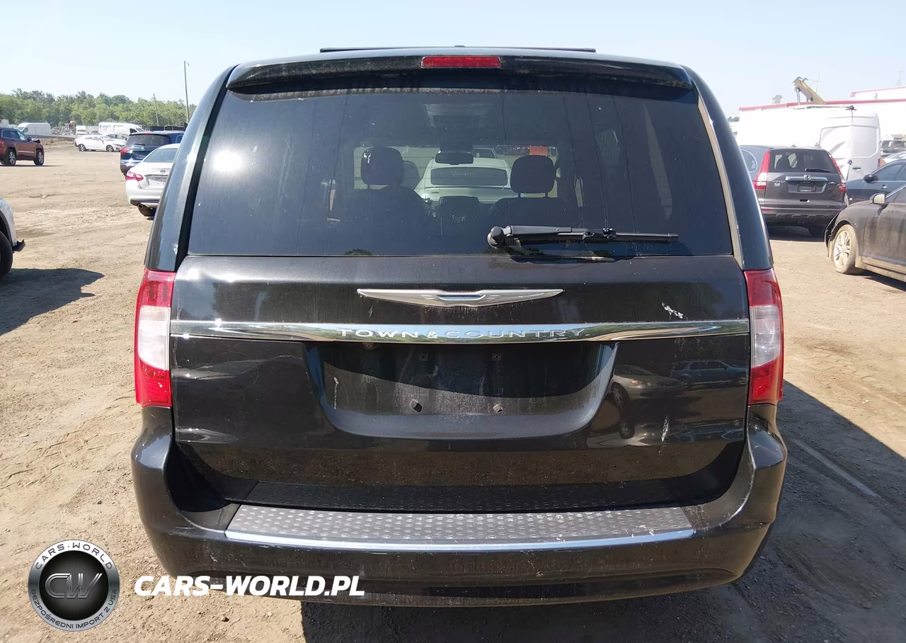 2016 Chrysler Town & Country Touring VIN:2C4RC1BG9GR222163 - 16