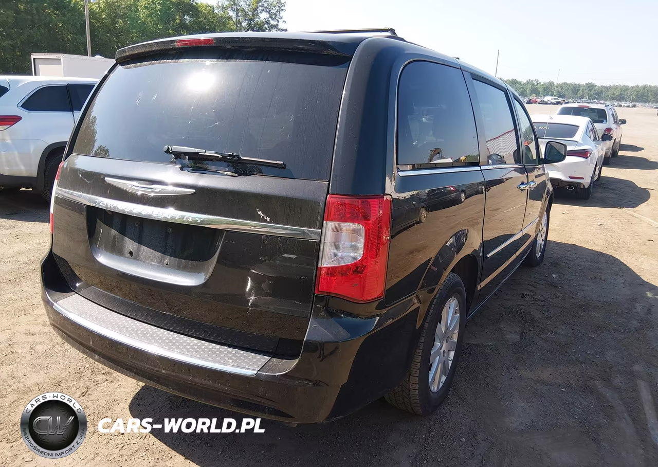 2016 Chrysler Town & Country Touring VIN:2C4RC1BG9GR222163 - 4