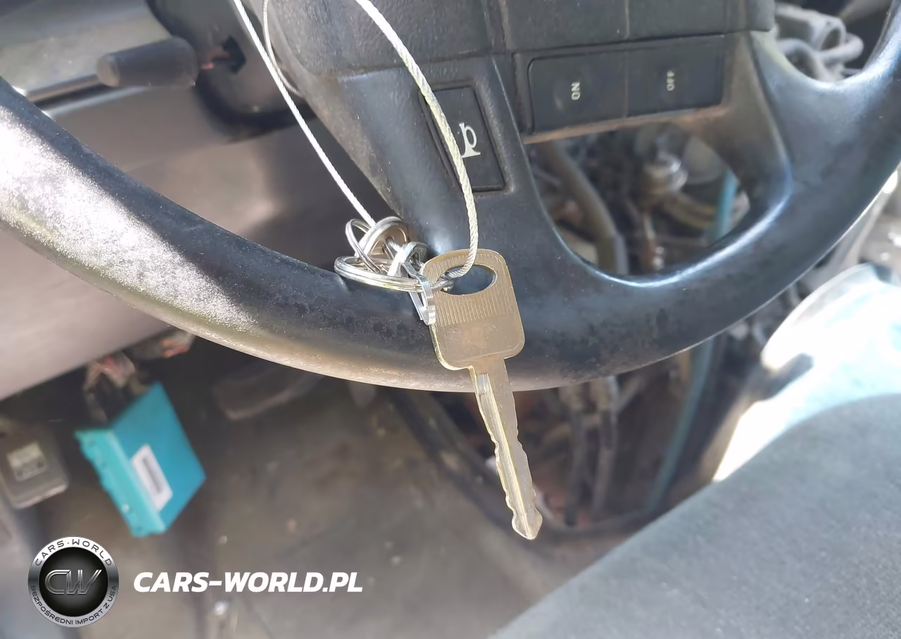 1996 Ford Econoline E350 Super Duty VIN:1FBJS31H2THA13993 - 11