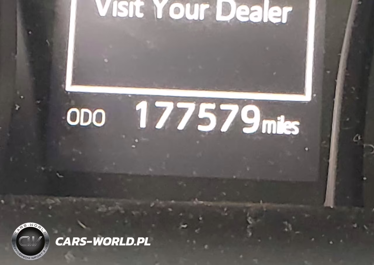 2019 Toyota Camry Le VIN:4T1B11HK6KU233213 - 16