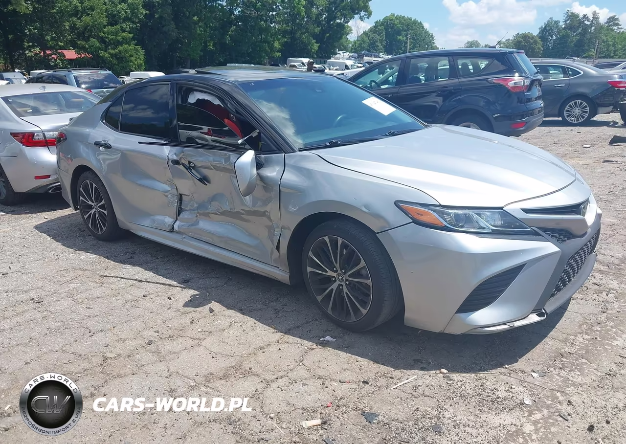 2020 Toyota Camry Se – zdjęcie 1 z 16
