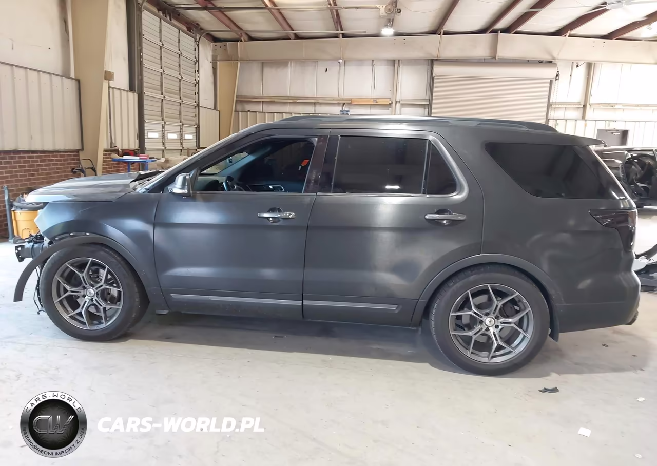 2017 Ford Explorer Xlt VIN:1FM5K7D84HGA84315 - 15