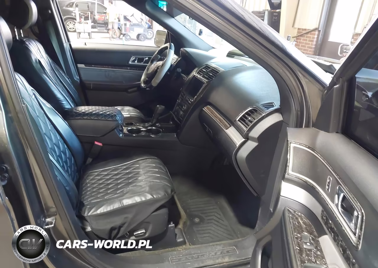 2017 Ford Explorer Xlt VIN:1FM5K7D84HGA84315 - 5