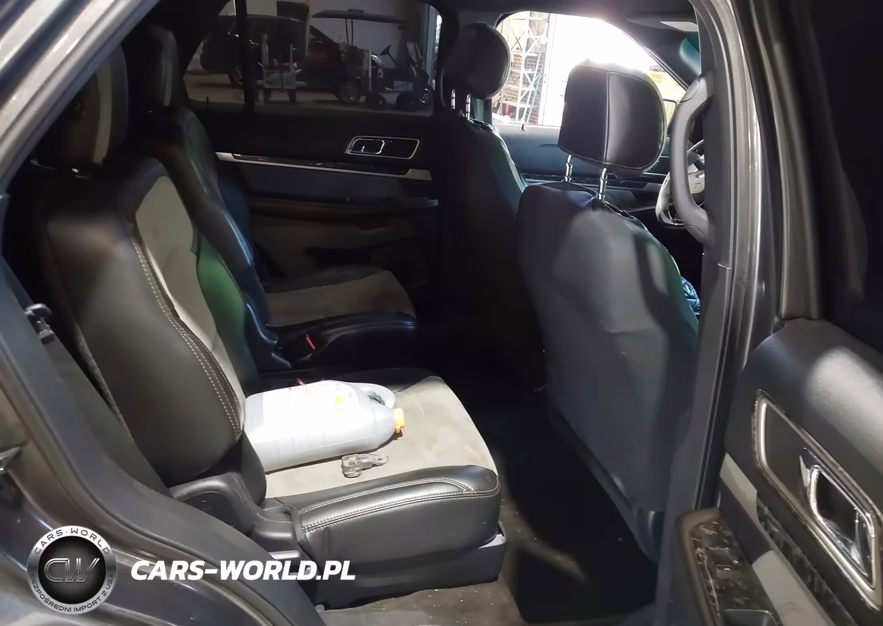 2017 Ford Explorer Xlt VIN:1FM5K7D84HGA84315 - 8