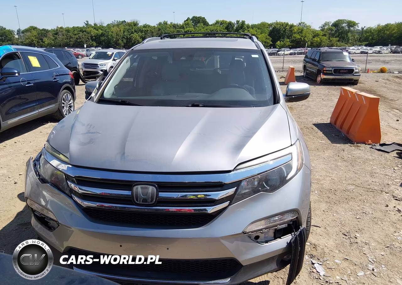 2017 Honda Pilot Touring VIN:5FNYF6H99HB084310 - 12
