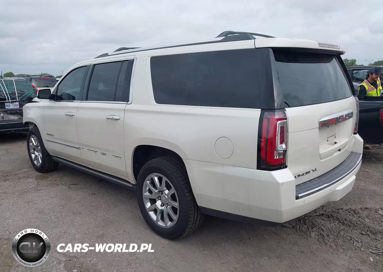 2015 GMC Yukon Xl 1500 Denali VIN:1GKS1JKJ3FR738496 - 3