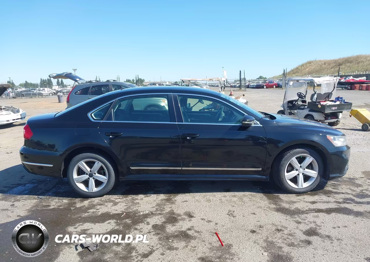 2016 Volkswagen Passat 1.8T R-Line VIN:1VWAT7A30GC036015 - 13