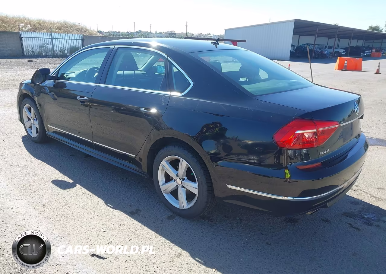 2016 Volkswagen Passat 1.8T R-Line VIN:1VWAT7A30GC036015 - 3