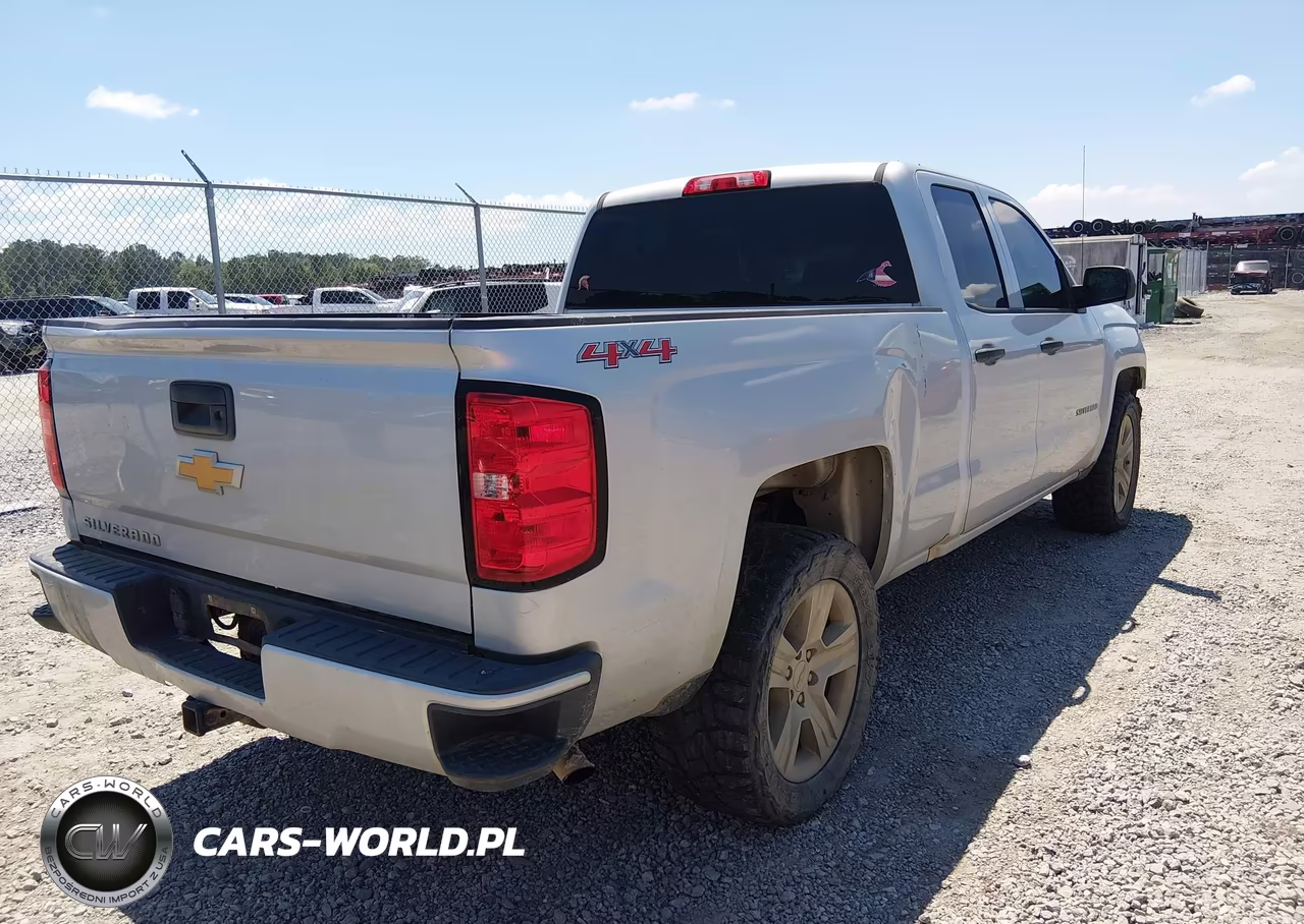 2016 Chevrolet Silverado 1500 Custom VIN:1GCVKPECXGZ419796 - 4