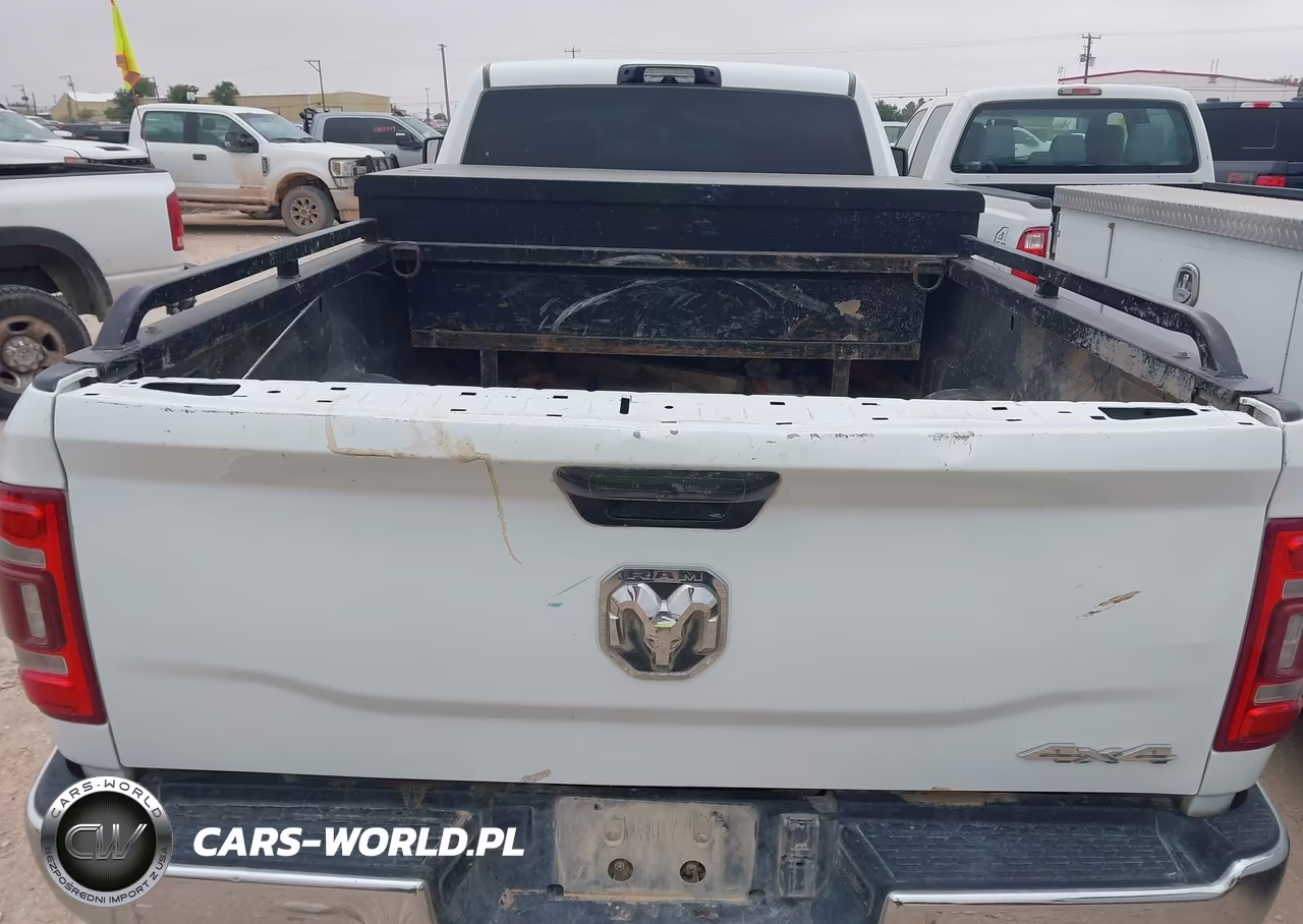 2023 Ram 2500 Tradesman 4X4 8' Box VIN:3C6UR5HJ6PG610340 - 12