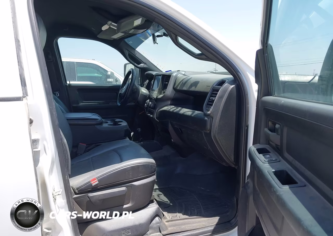 2023 Ram 2500 Tradesman 4X4 8' Box VIN:3C6UR5HJ6PG610340 - 5