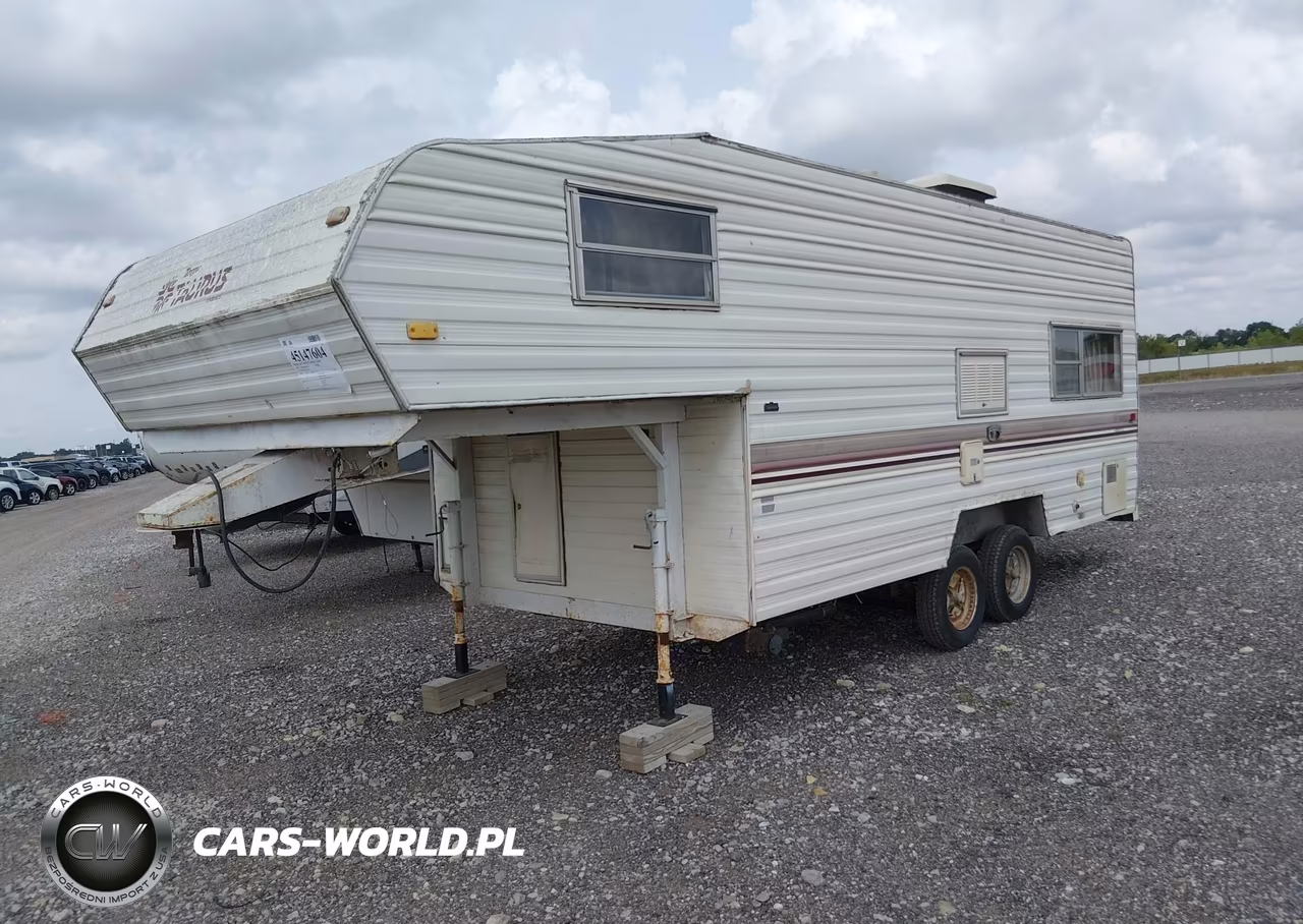 1986 Fleetwood Terry VIN:1EB6B2122G4917796 - 4