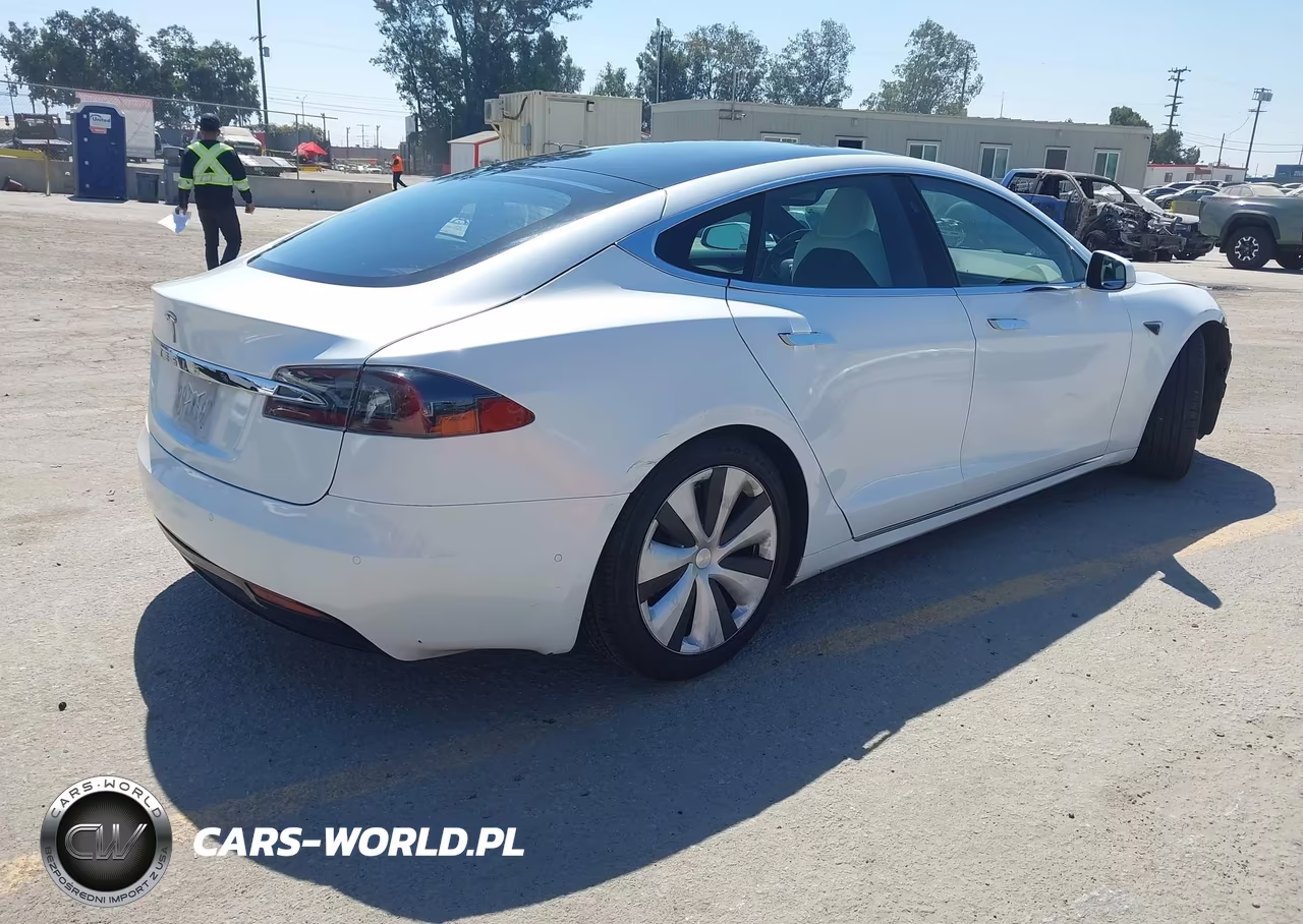 2020 Tesla Model S Long Range Dual Motor All-Wheel Drive-Long Range Plus Dual Motor All-Wheel Drive VIN:5YJSA1E25LF398656 - 4