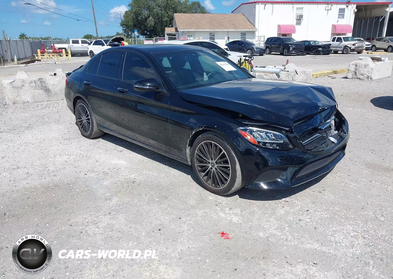 2020 Mercedes-Benz C 300