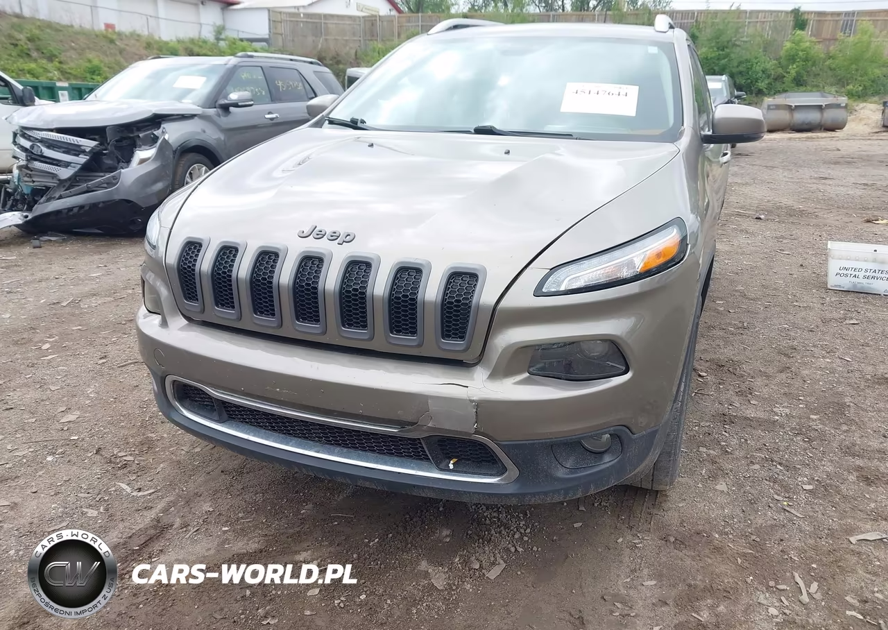 2017 Jeep Cherokee Limited 4X4 VIN:1C4PJMDB2HW635082 - 6