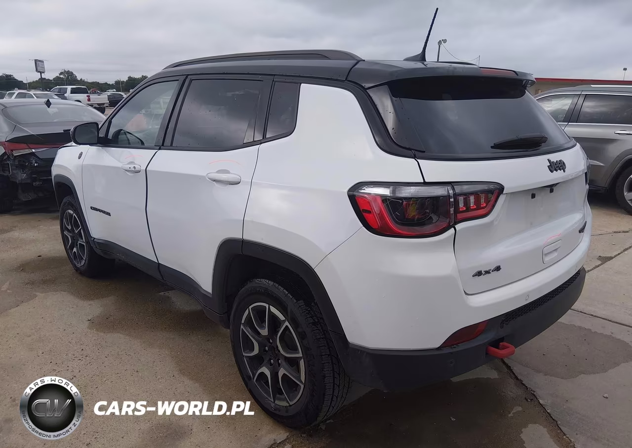 2024 Jeep Compass Trailhawk 4X4 VIN:3C4NJDDN5RT117203 - 3