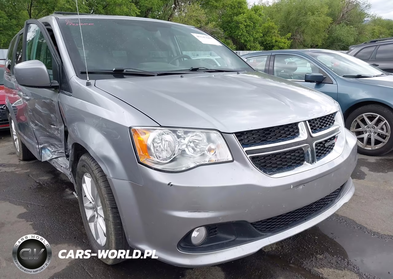 2018 Dodge Grand Caravan Sxt VIN:2C4RDGCGXJR298996 - 17