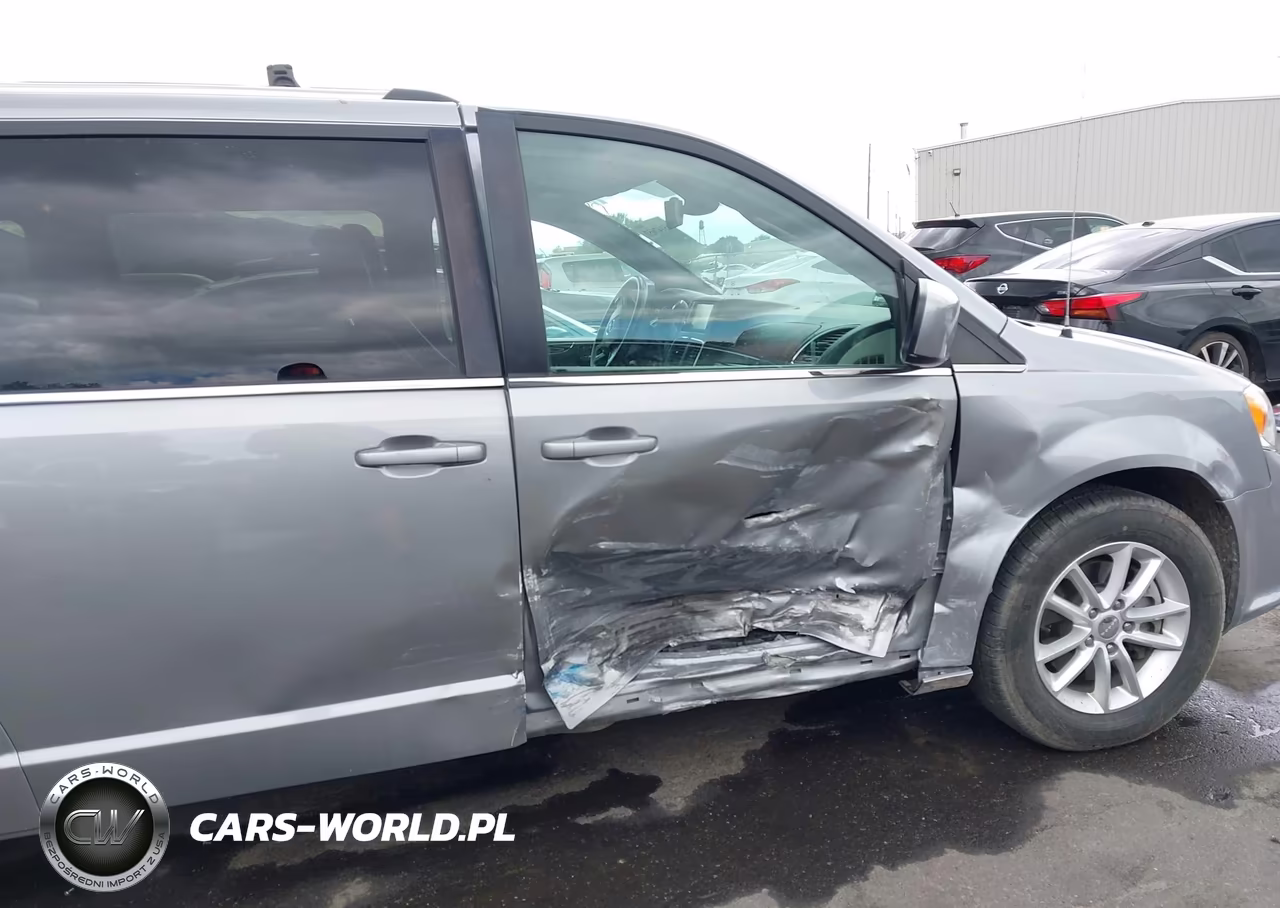 2018 Dodge Grand Caravan Sxt VIN:2C4RDGCGXJR298996 - 18