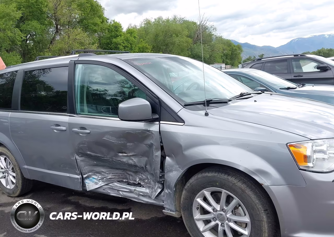 2018 Dodge Grand Caravan Sxt VIN:2C4RDGCGXJR298996 - 6