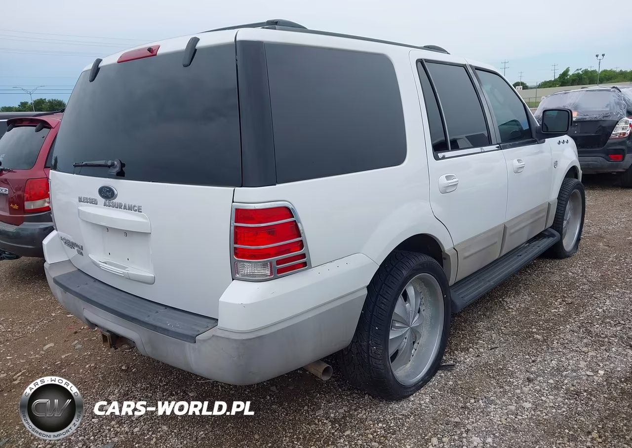 2003 Ford Expedition Xlt VIN:1FMRU15W73LA82757 - 4