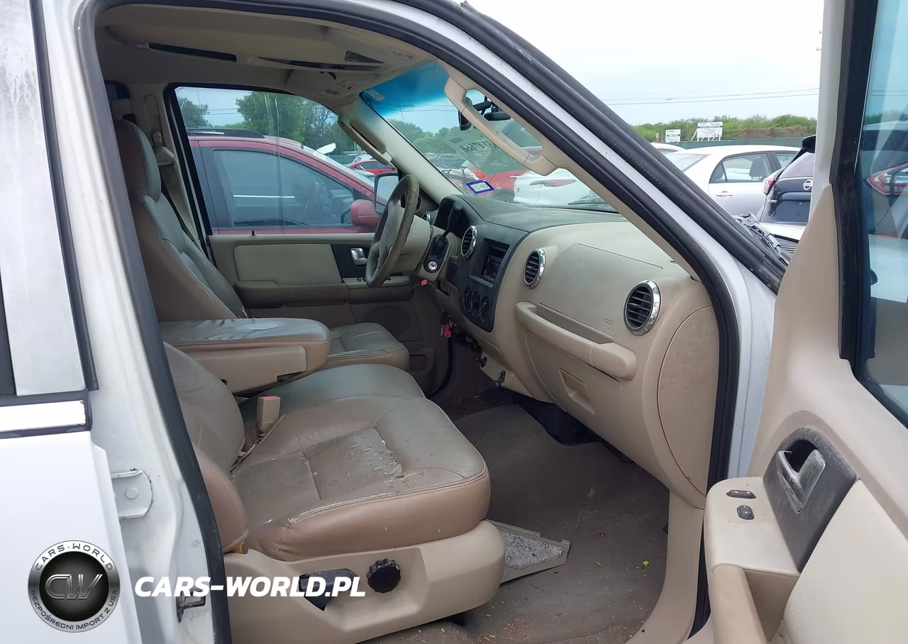 2003 Ford Expedition Xlt VIN:1FMRU15W73LA82757 - 5