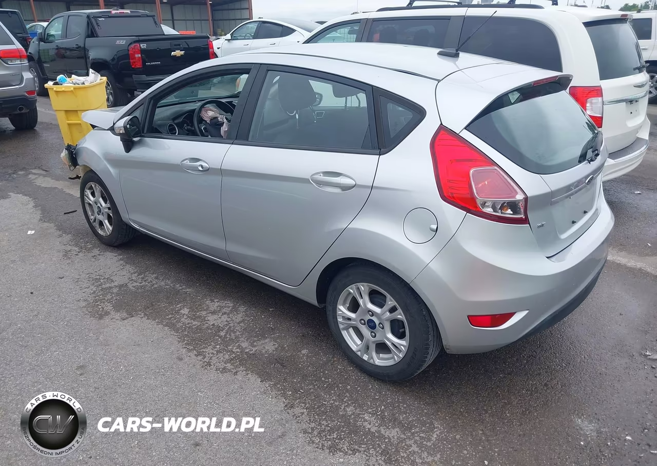 2016 Ford Fiesta Se VIN:3FADP4EJ2GM136567 - 3