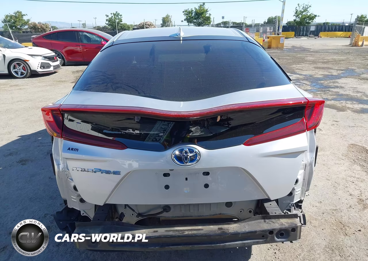 2019 Toyota Prius Prime Plus VIN:JTDKARFP1K3105596 - 17