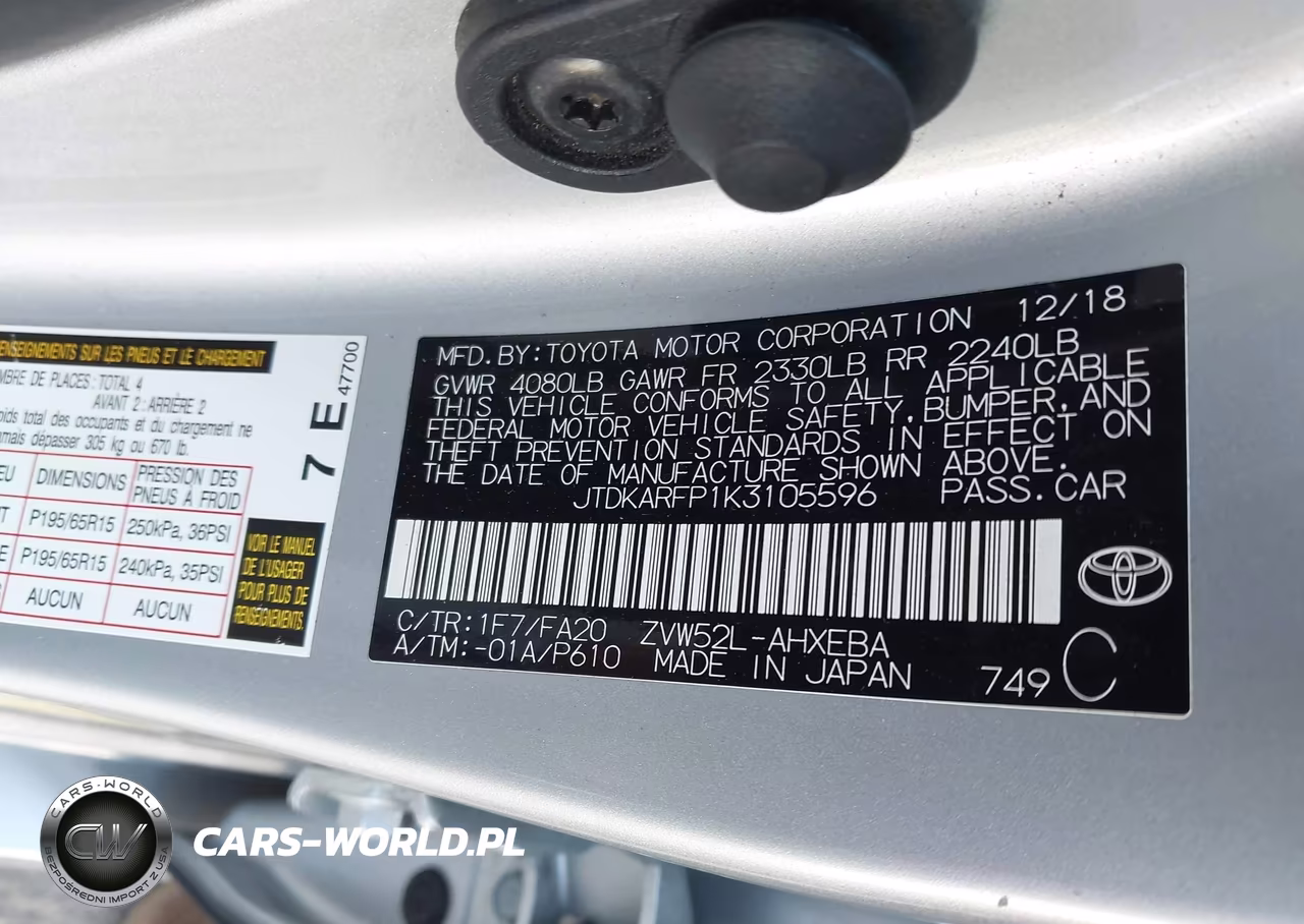 2019 Toyota Prius Prime Plus VIN:JTDKARFP1K3105596 - 9