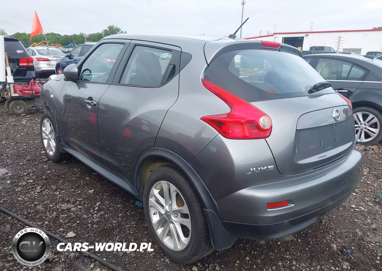 2014 Nissan Juke S VIN:JN8AF5MV3ET480793 - 3