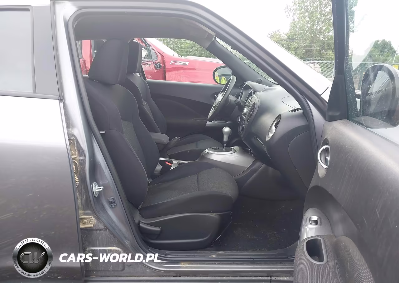 2014 Nissan Juke S VIN:JN8AF5MV3ET480793 - 5