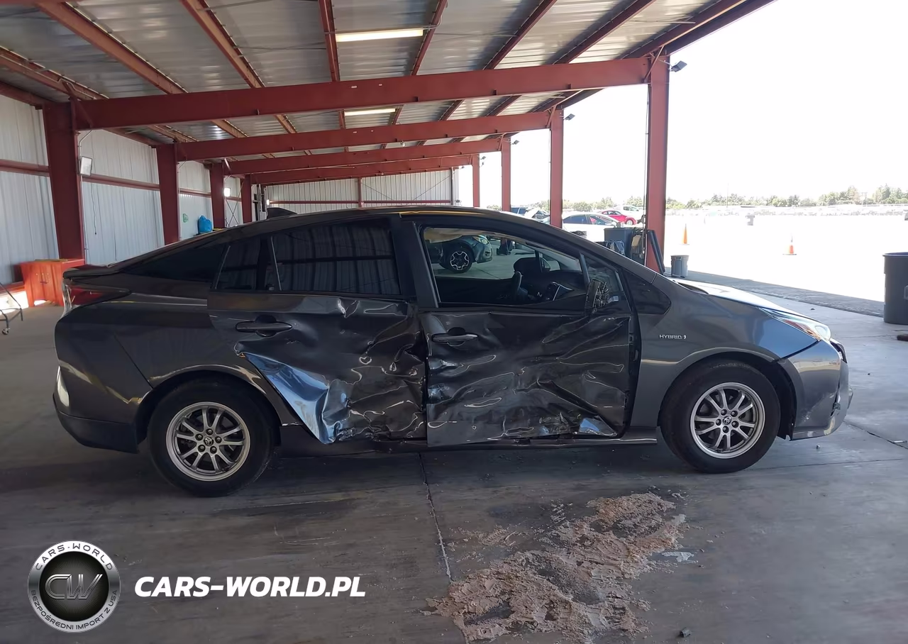 2016 Toyota Prius Three VIN:JTDKARFU4G3012925 - 13