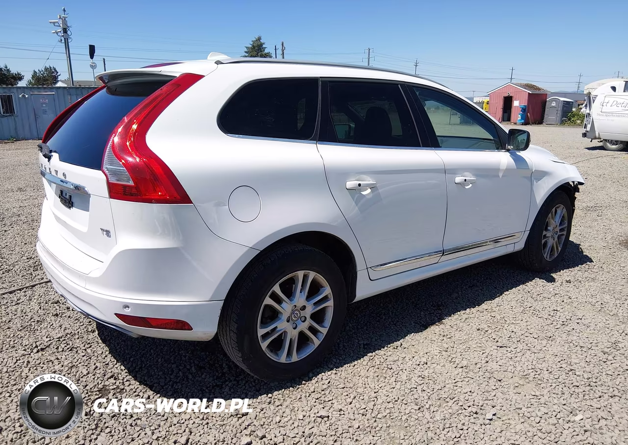 2016 Volvo Xc60 T5 Drive-E Platinum VIN:YV440MDM4G2921199 - 4