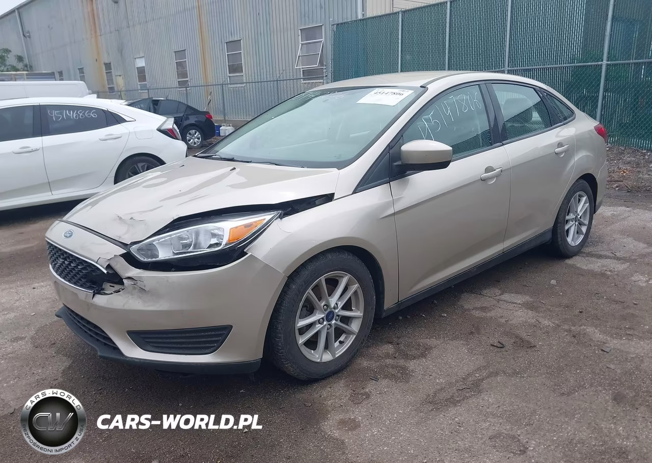 2018 Ford Focus Se VIN:1FADP3FE8JL245930 - 2