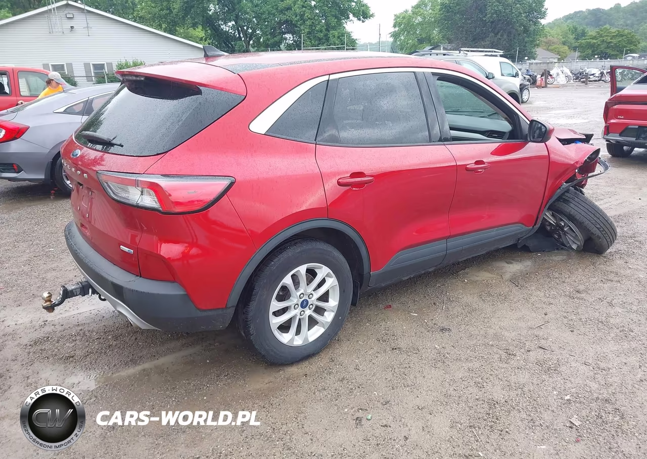 2020 Ford Escape Se VIN:1FMCU9G6XLUC12896 - 4