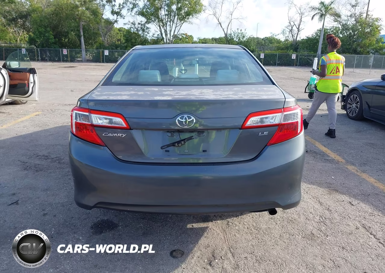 2012 Toyota Camry Le VIN:4T1BF1FK9CU173577 - 16