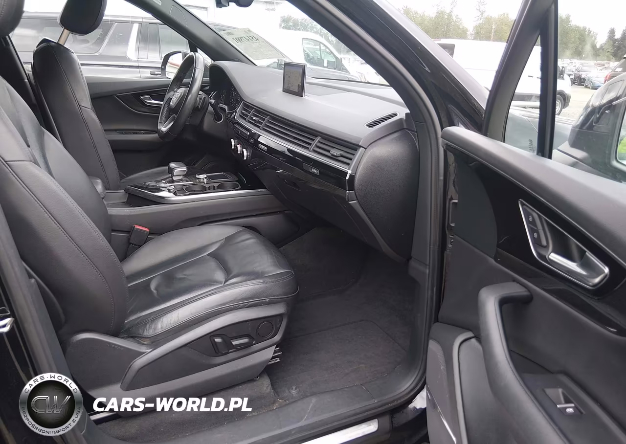2018 Audi Q7 3.0T Premium VIN:WA1LAAF73JD009333 - 17