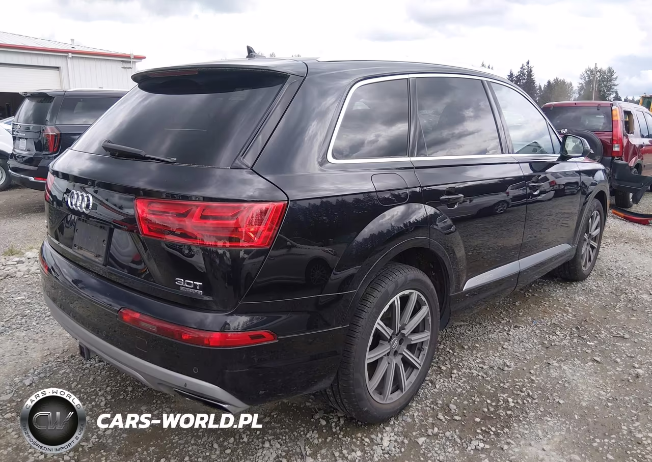 2018 Audi Q7 3.0T Premium VIN:WA1LAAF73JD009333 - 4