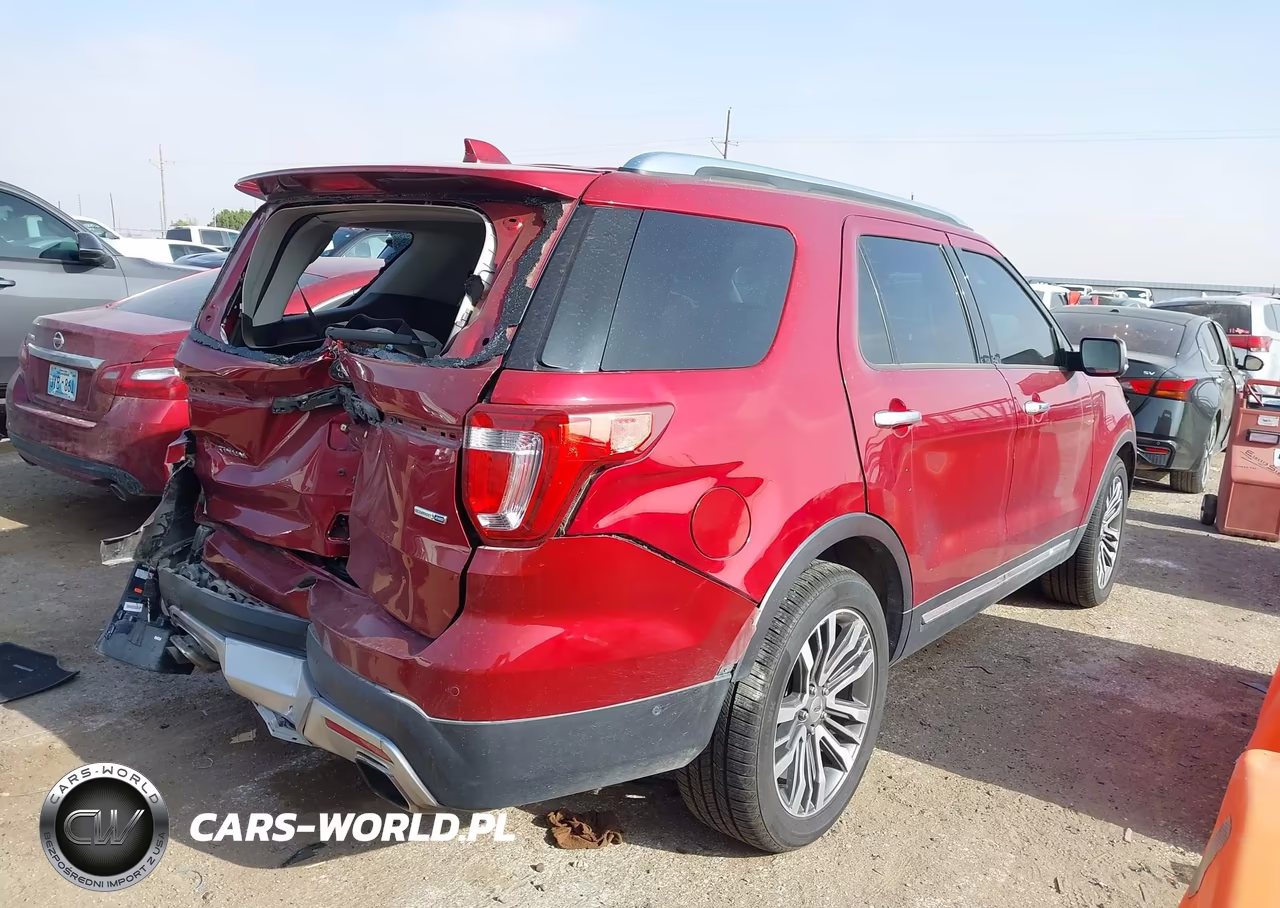 2017 Ford Explorer Platinum VIN:1FM5K8HT5HGD66371 - 4
