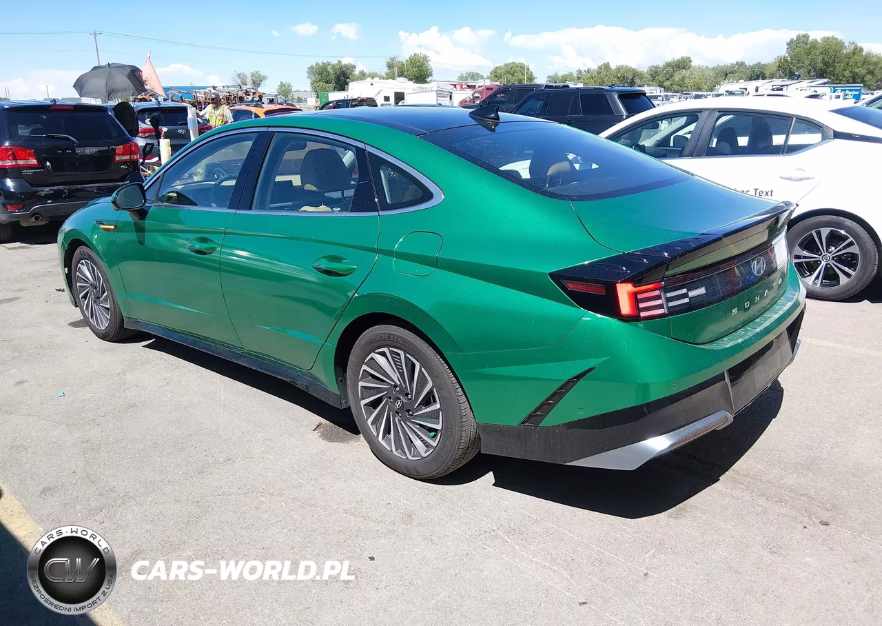 2026 Hyundai Sonata Hybrid Limited VIN:KMHL54JJ9TA135310 - 3