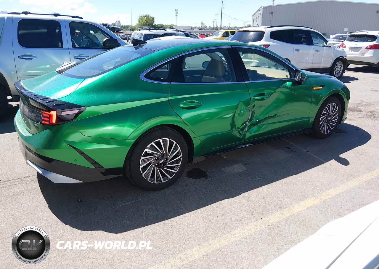 2026 Hyundai Sonata Hybrid Limited VIN:KMHL54JJ9TA135310 - 4