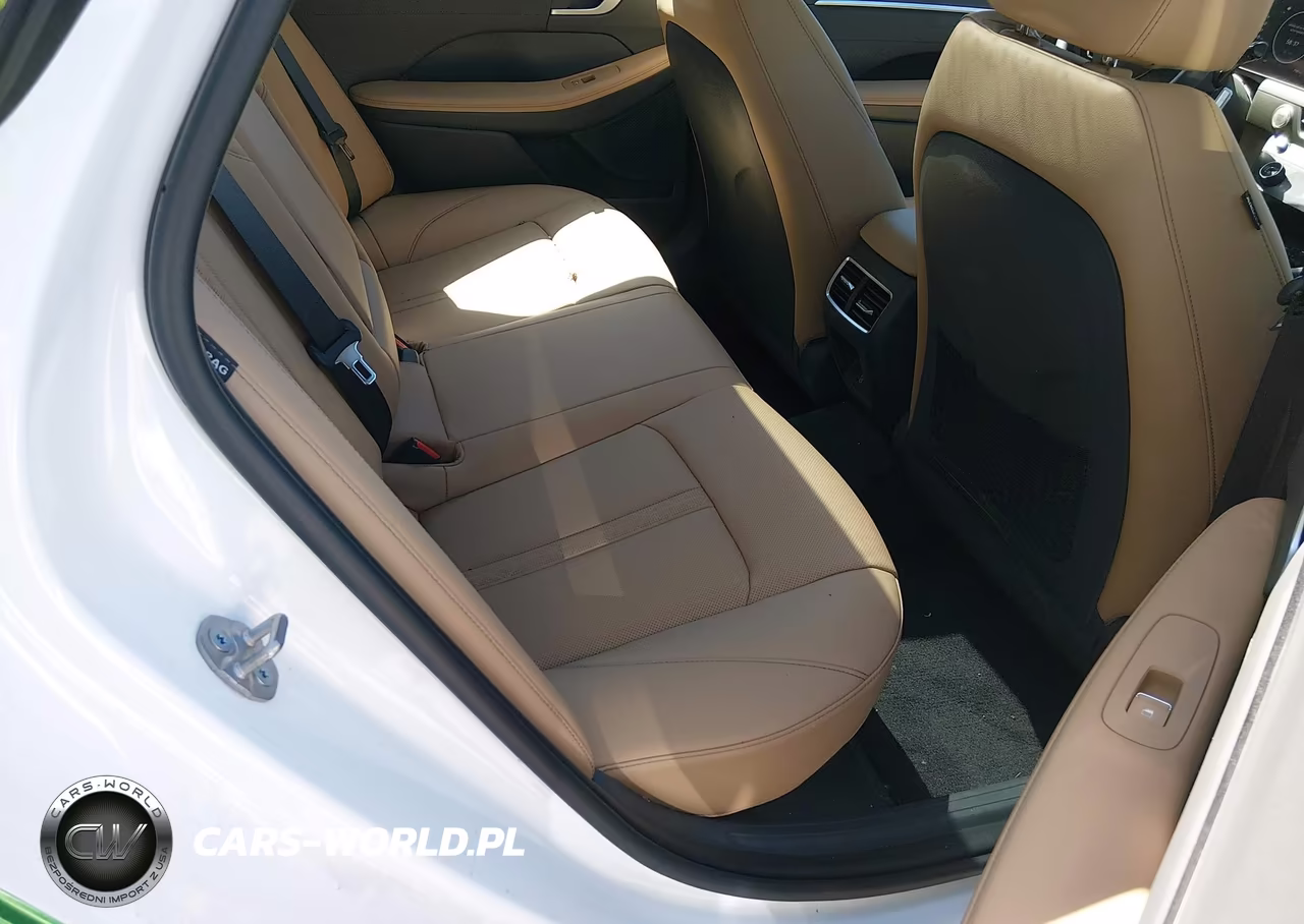 2026 Hyundai Sonata Hybrid Limited VIN:KMHL54JJ9TA135310 - 8