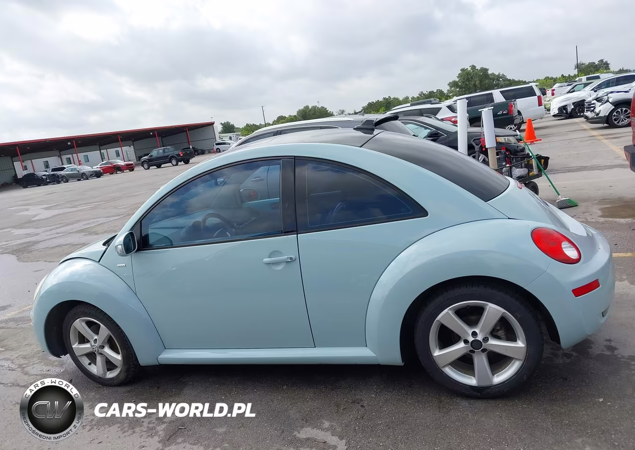 2010 Volkswagen New Beetle 2.5L Final Edition VIN:3VWRW3AG2AM023696 - 14