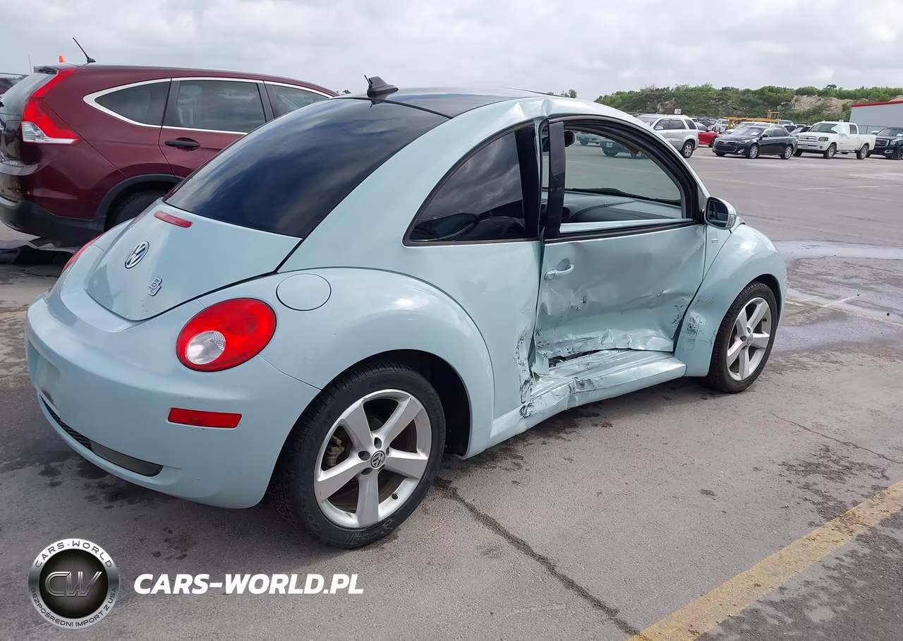 2010 Volkswagen New Beetle 2.5L Final Edition VIN:3VWRW3AG2AM023696 - 4
