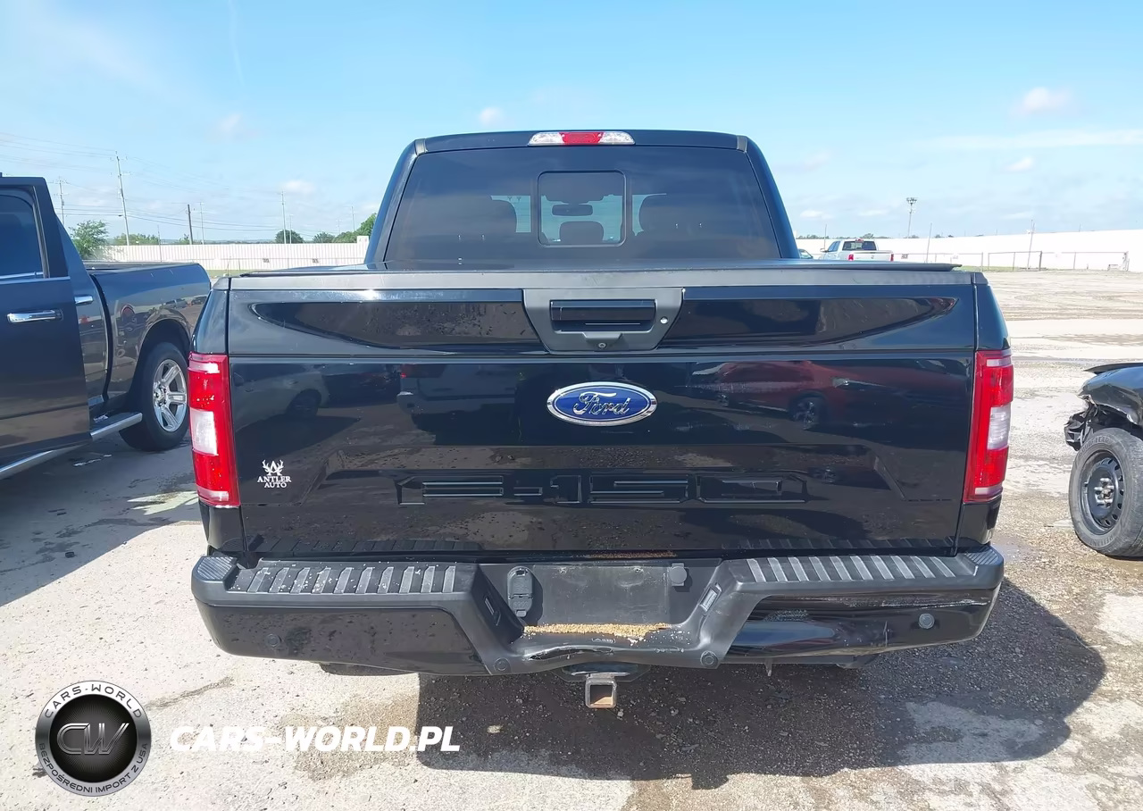 2018 Ford F-150 Xlt VIN:1FTEW1E54JFB96859 - 16