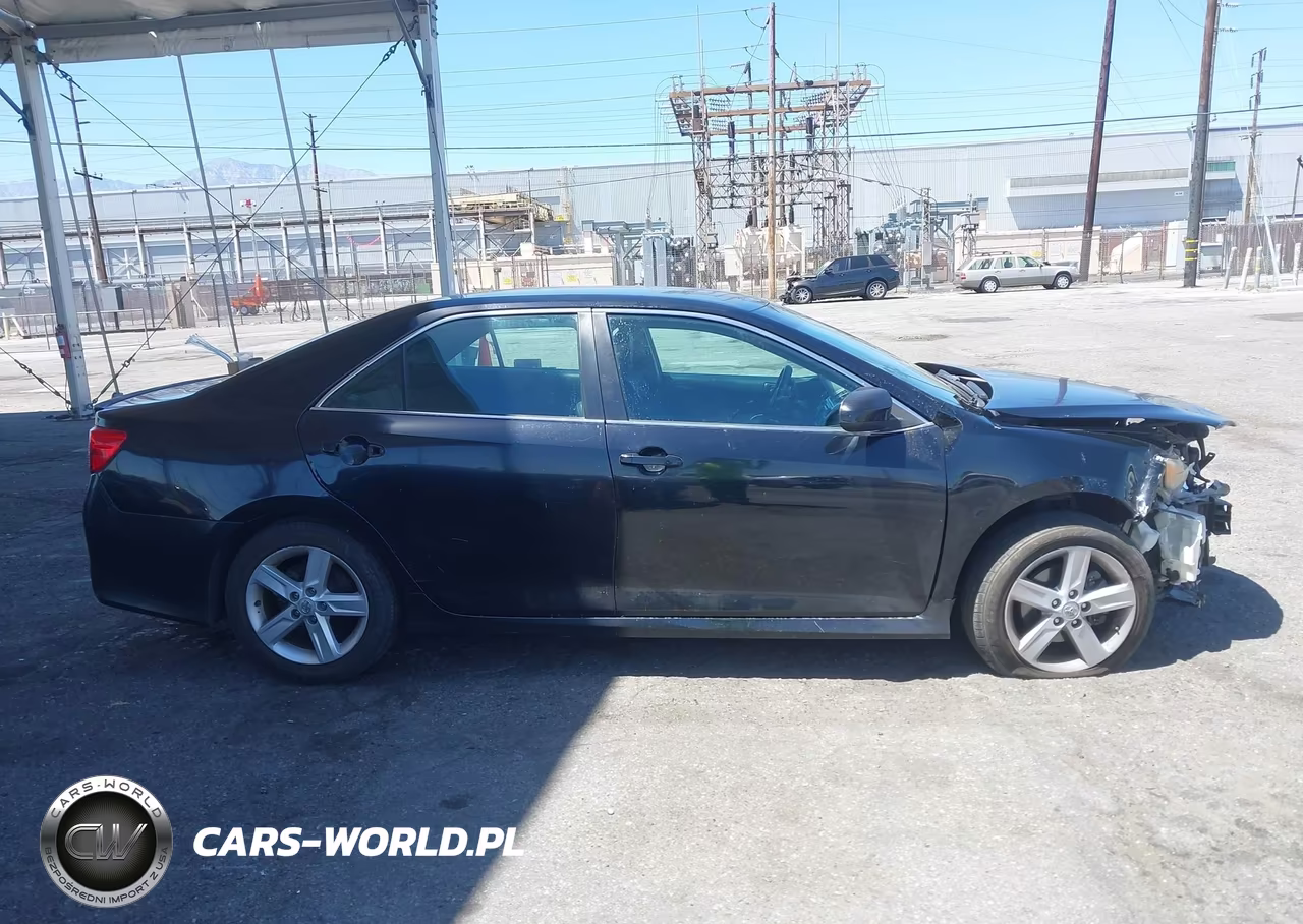 2014 Toyota Camry Se VIN:4T1BF1FK9EU304560 - 14