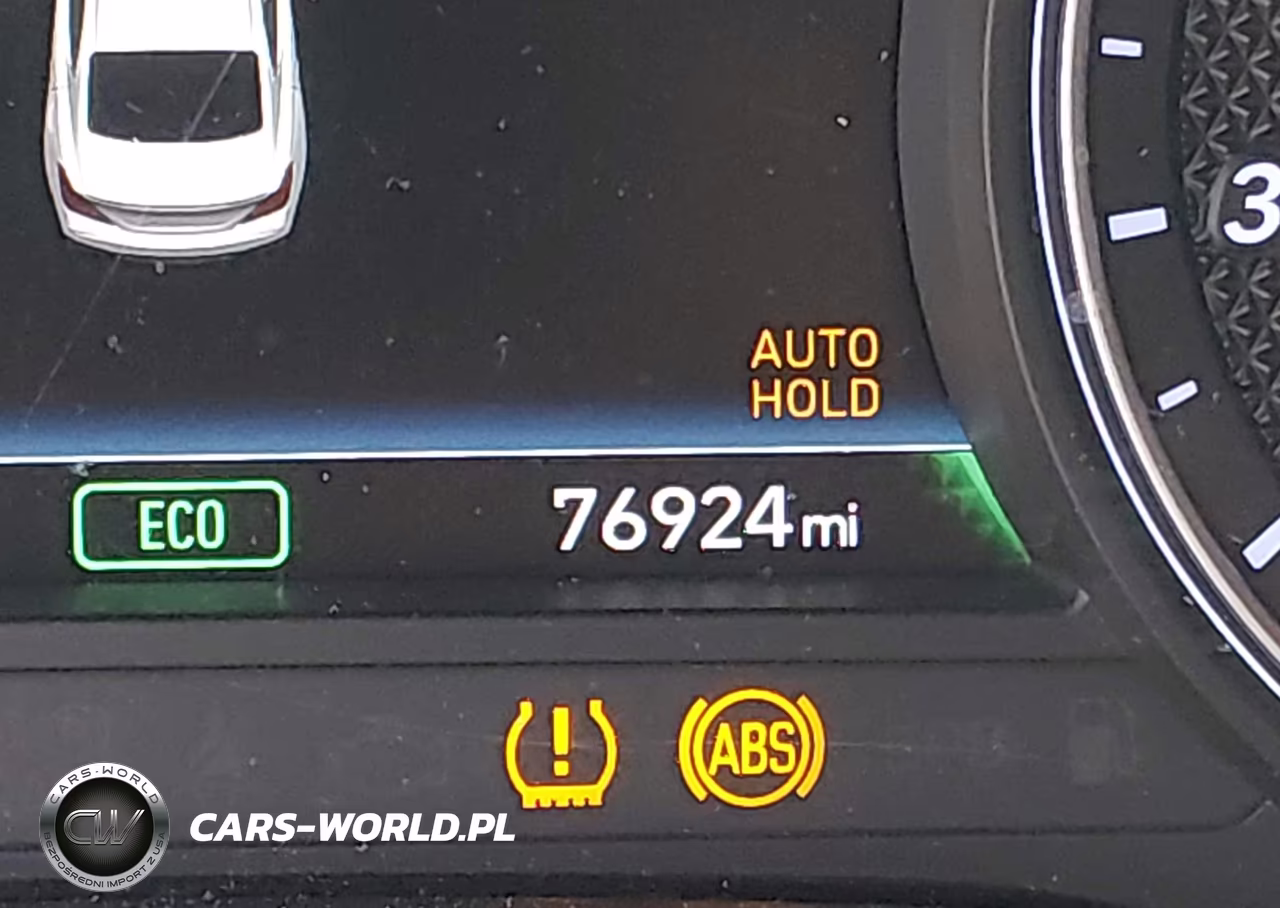 2020 Genesis G70 2.0T Rwd VIN:KMTG64LA7LU053348 - 16