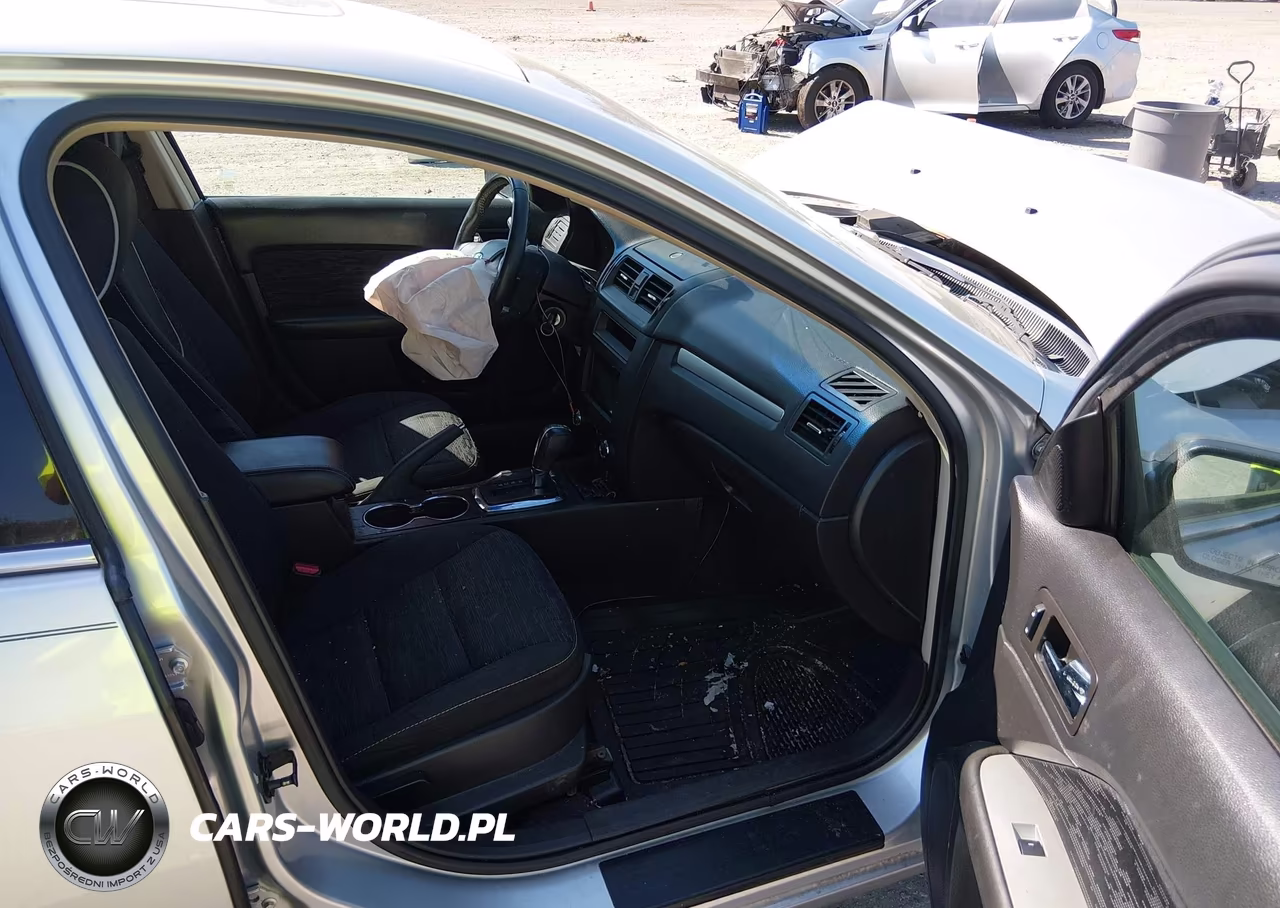 2012 Ford Fusion Se VIN:3FAHP0HA6CR358872 - 5
