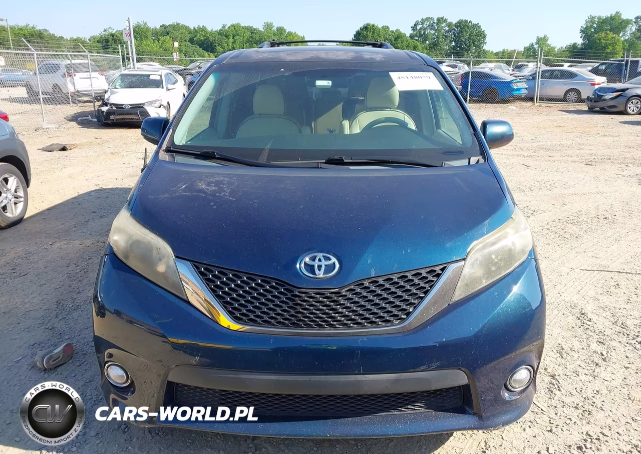 2011 Toyota Sienna Se VIN:5TDXK3DC9BS036039 - 12