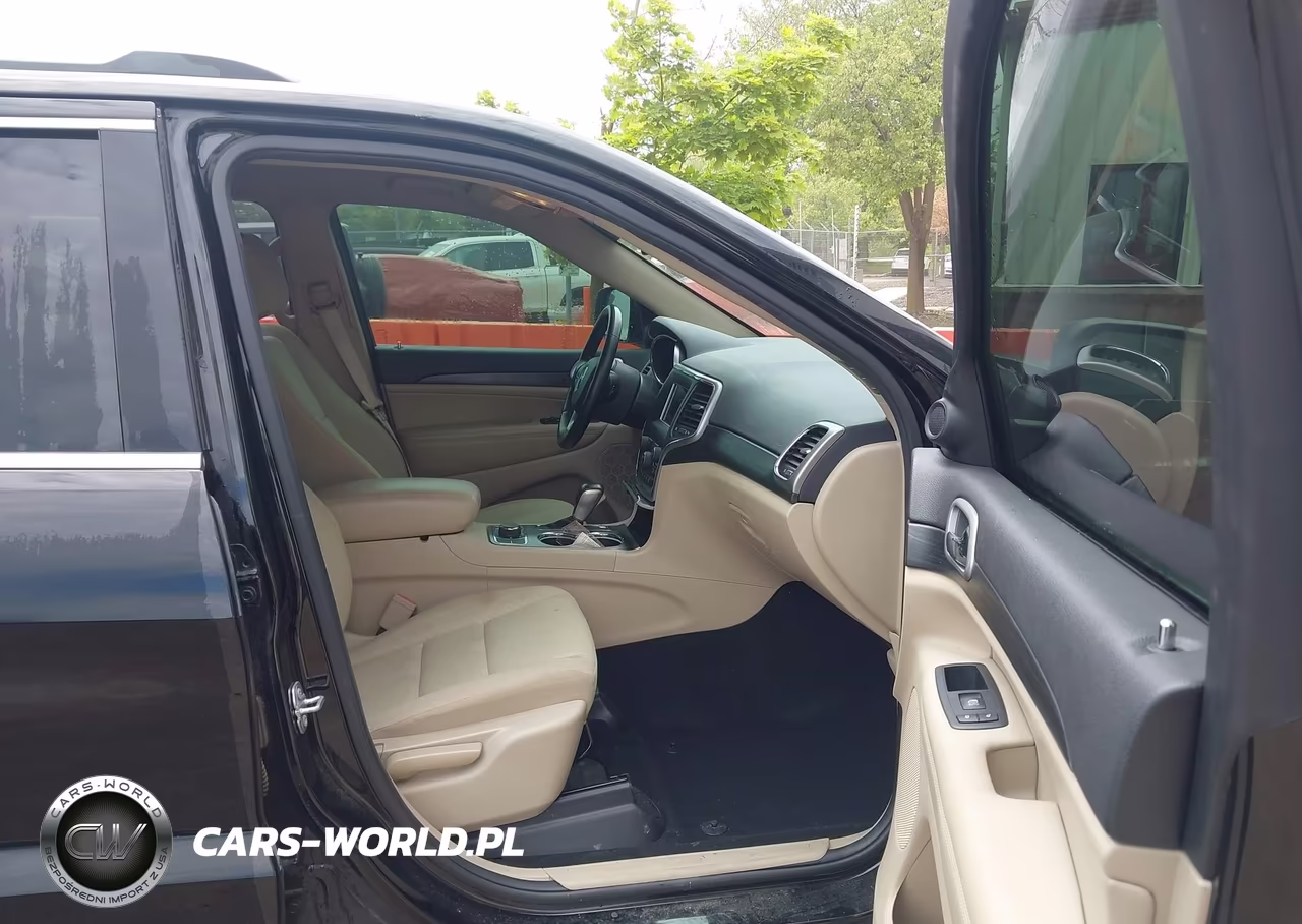 2020 Jeep Grand Cherokee Laredo E 4X4 VIN:1C4RJFAG6LC193860 - 5