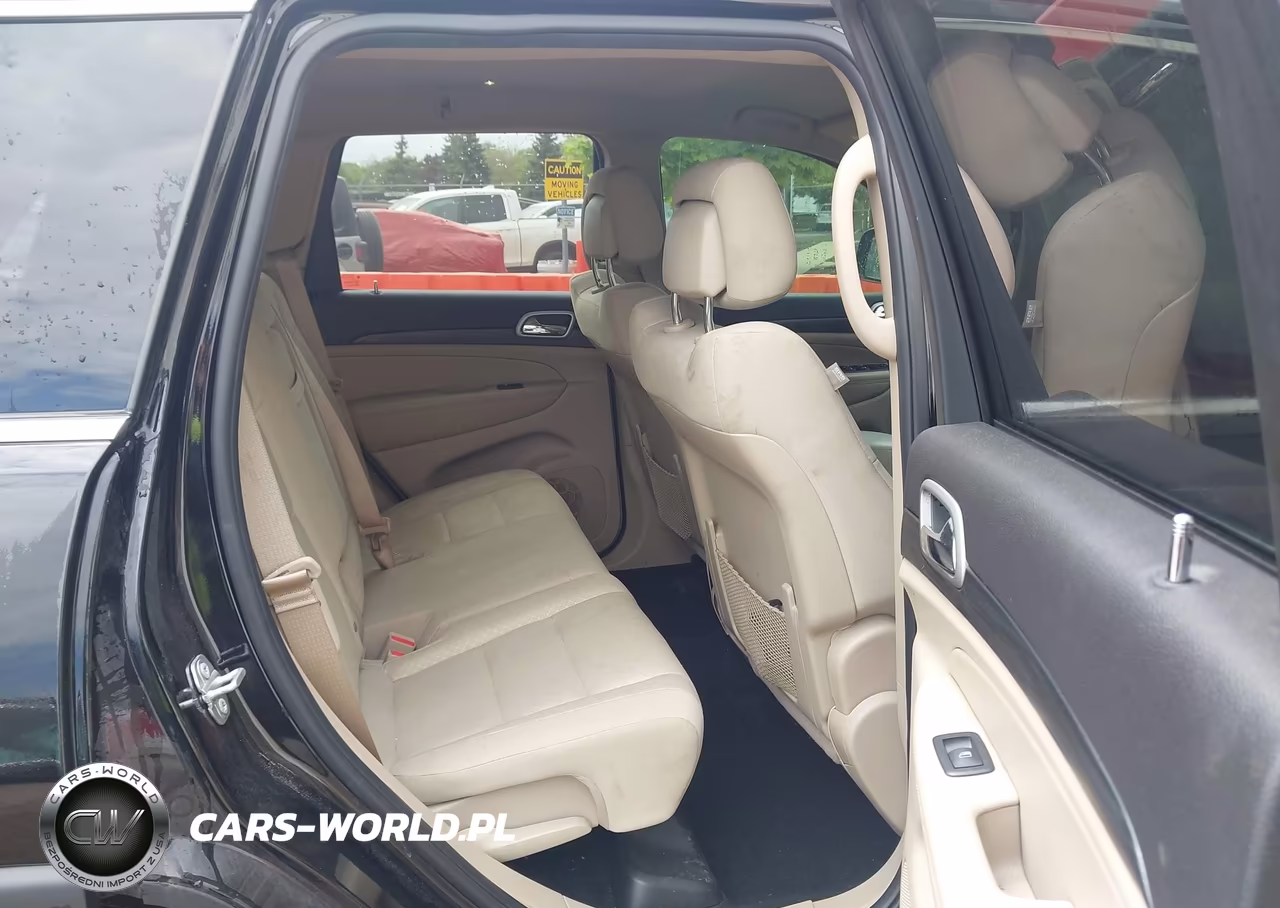 2020 Jeep Grand Cherokee Laredo E 4X4 VIN:1C4RJFAG6LC193860 - 8